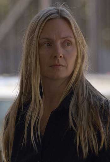 Hope Davis Genova