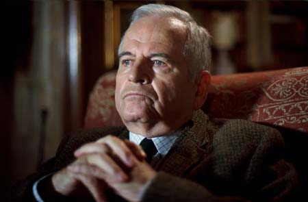 Ian Holm Alta sociedad