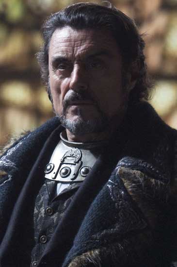 Ian McShane Los seis signos de la luz