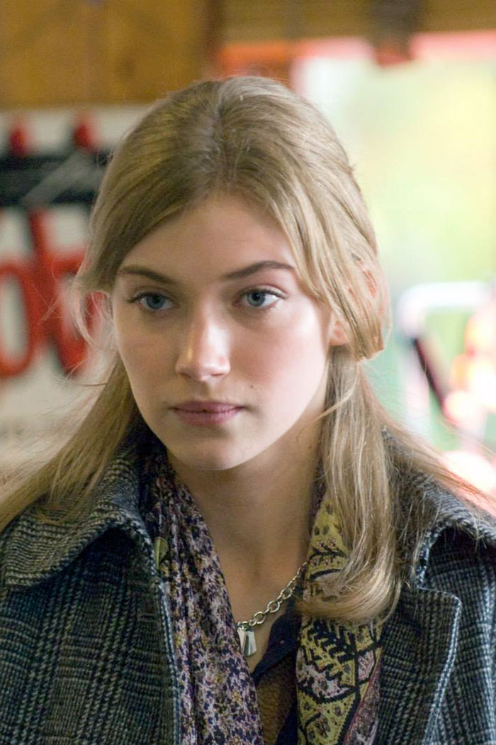 Imogen Poots Un hombre solitario