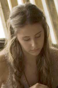 Irene Escolar Cruzando el límite