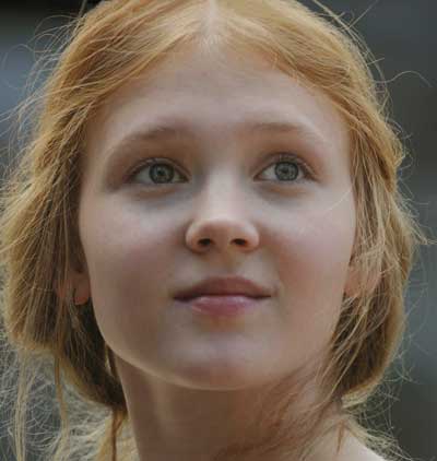 Isolda Dychauk Fausto