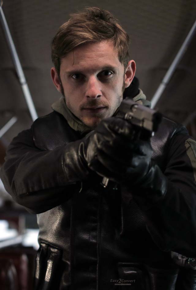 Jamie Bell 6 días