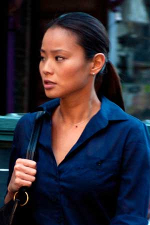 Jamie Chung Sin frenos