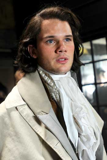 Jeremy Irvine Grandes esperanzas