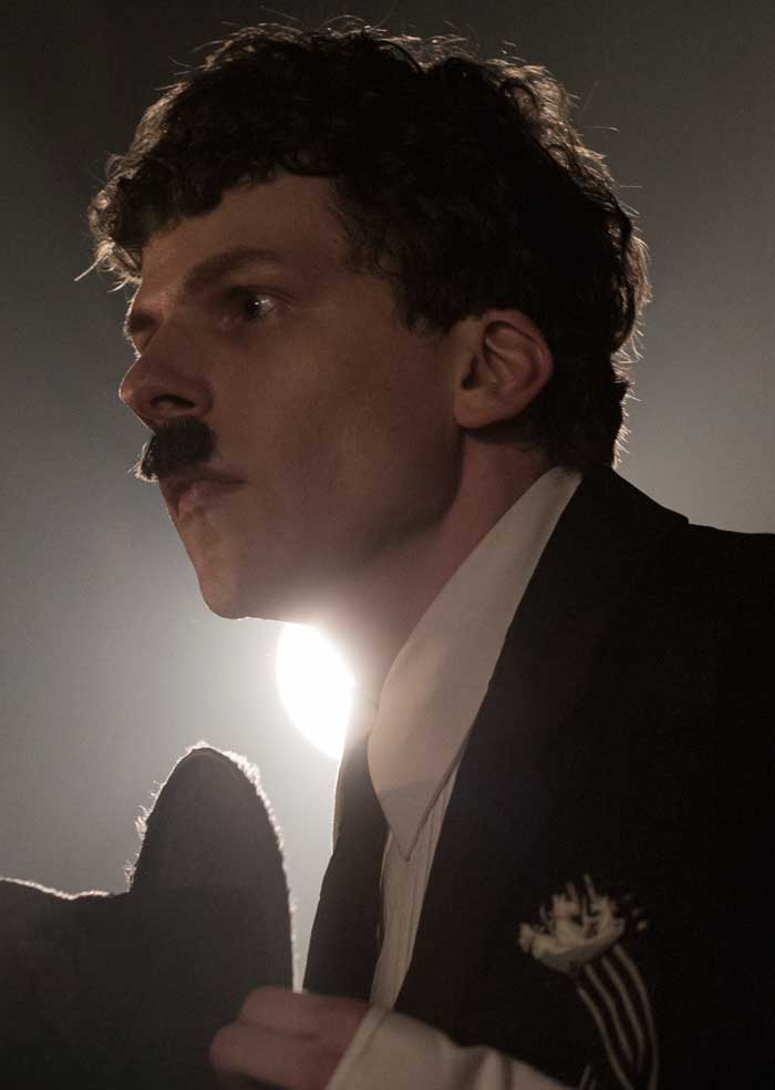 Jesse Eisenberg Resistencia