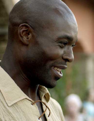 Jimmy Jean-Louis Chica XXL