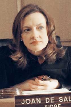 Joan Cusack La decisión de Anne