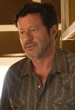 Joaquim de Almeida Lejos de la tierra quemada