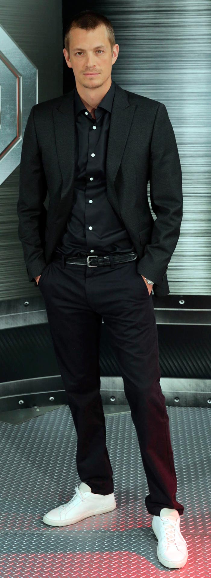 Joel Kinnaman Robocop Photocall Los Ángeles