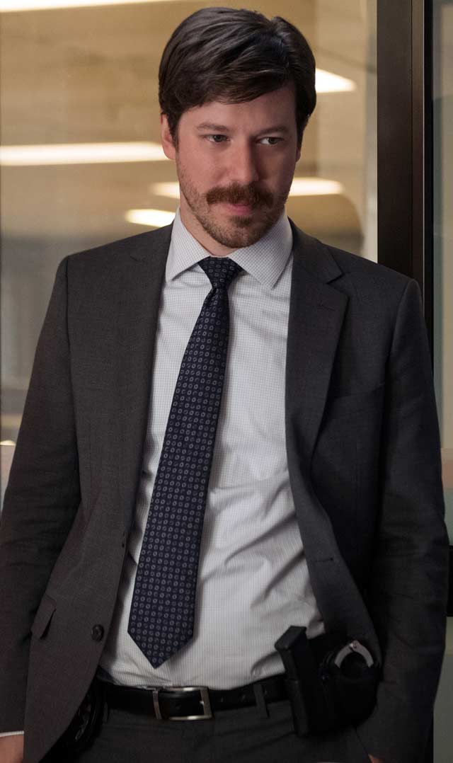 John Gallagher Jr. Matar o morir