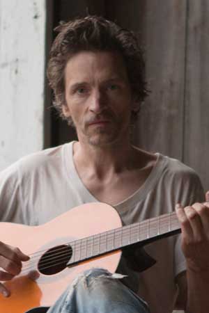 John Hawkes Martha Marcy May Marlene