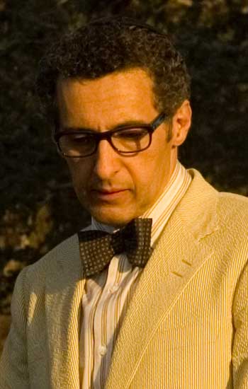 John Turturro Algo pasa en Hollywood