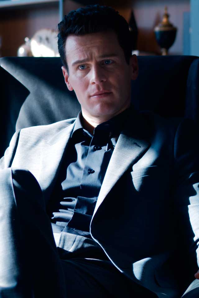 Jonathan Groff Matrix Resurrections