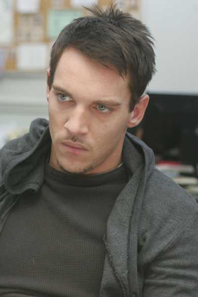 Jonathan Rhys Meyers La sombra de los otros