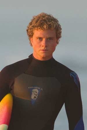 Jonny Weston Persiguiendo Mavericks