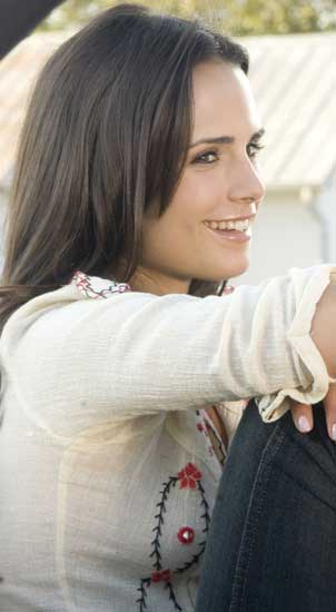 Jordana Brewster La matanza de Texas: El origen