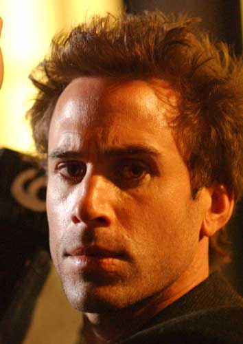 Joseph Fiennes Darwin Awards. Muertes de risa