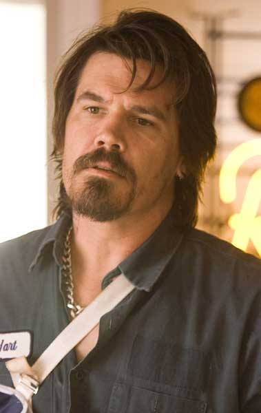 Josh Brolin The dead girl