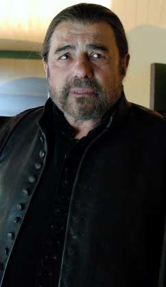 Juan Luis Galiardo Miguel y William