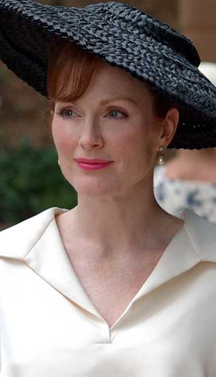 Julianne Moore Savage Grace