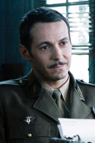 Julien Boisselier Espías en la sombra