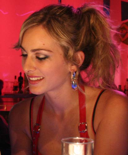 Kira Miró Desde que amanece apetece