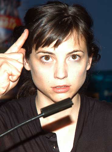 Leonor Watling La Increible pero cierta historia de Caperucita Roja Doblaje