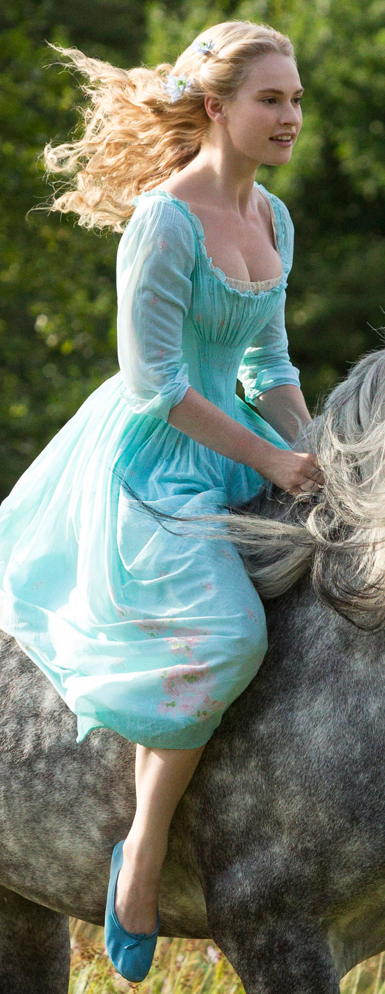 Lily James Cenicienta