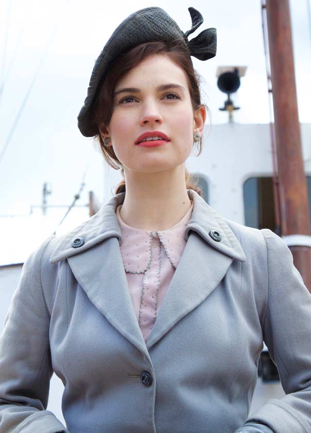 Lily James La sociedad literaria y el pastel de piel de patata