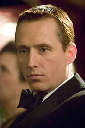 Linus Roache Batman Begins