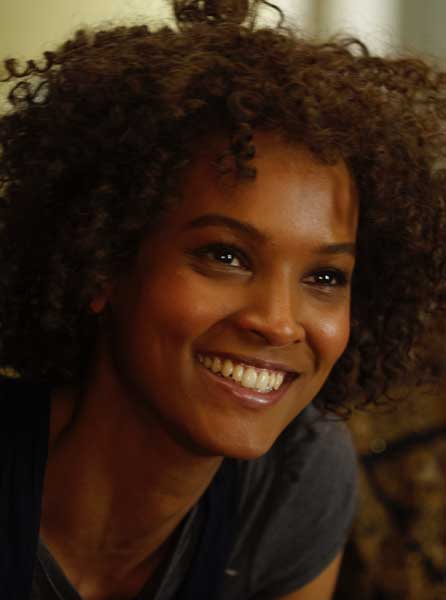 Liya Kebede Flor del desierto