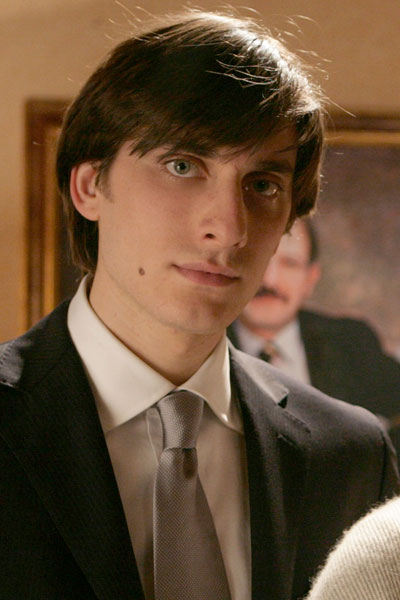 Luca Marinelli La soledad de los números primos