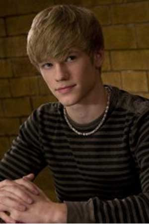 Lucas Till El súper canguro
