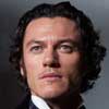 Luke Evans El enigma del cuervo