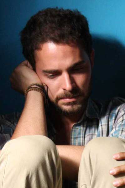 Manolo Cardona Contracorriente