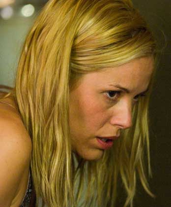 Maria Bello Asalto al distrito 13