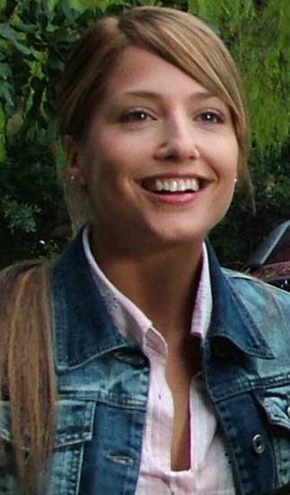 María Elena Swett Rojo intenso