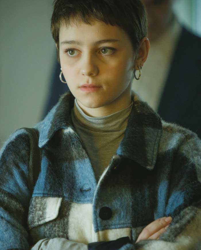 María Romanillos No mires a los ojos