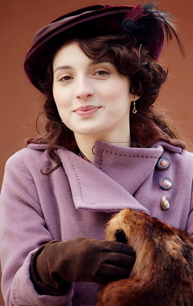 María Valverde Ali & Nino