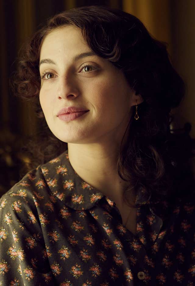 María Valverde Ali & Nino