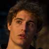 Max Irons Caperucita Roja