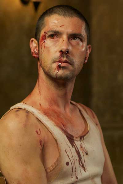 Melvil Poupaud 44 inch chest