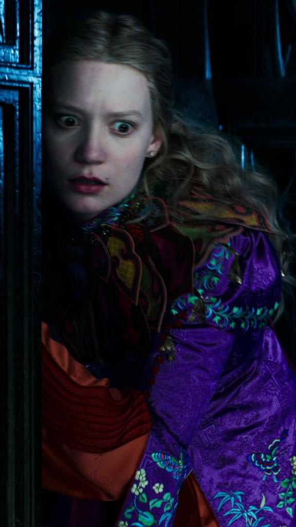 Mia Wasikowska Alicia a través del espejo