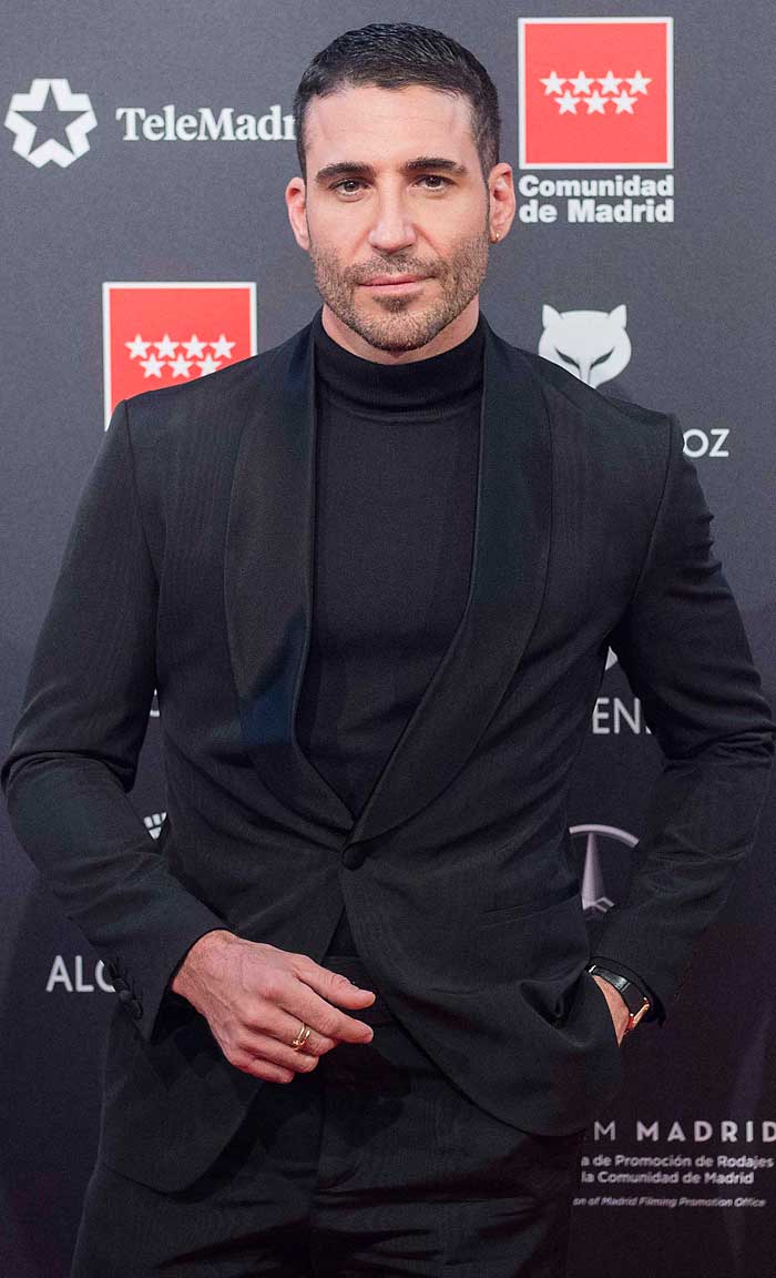 Miguel Ángel Silvestre Premios Feroz 2020 - Alfombra roja