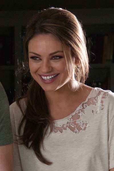 Mila Kunis Con derecho a roce