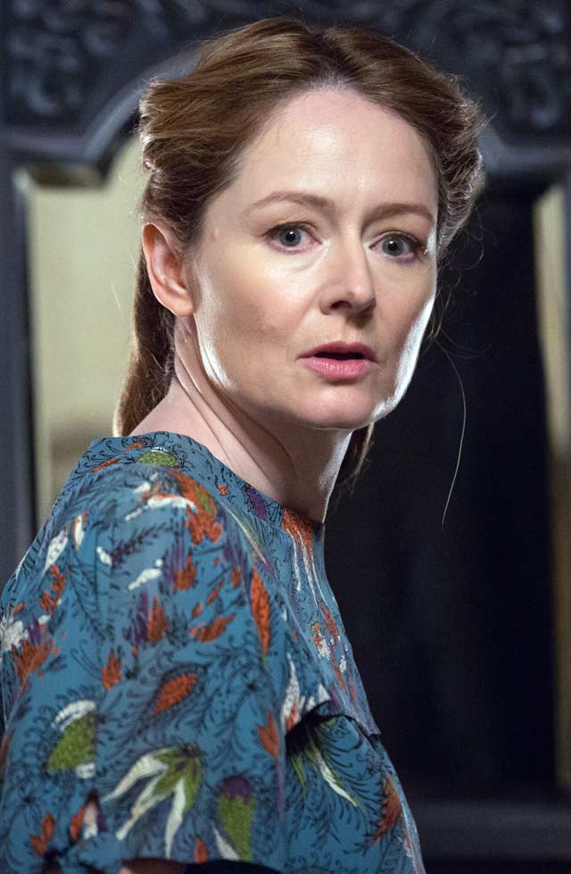 Miranda Otto Annabelle: Creation