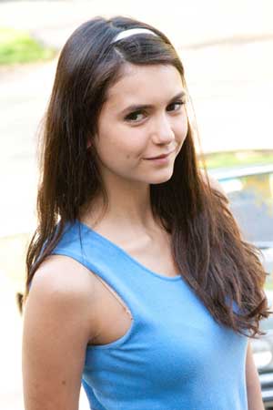 Nina Dobrev Las ventajas de ser un marginado