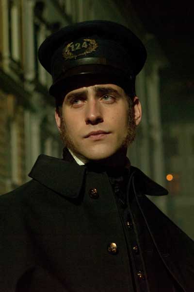 Oliver Jackson-Cohen El enigma del cuervo