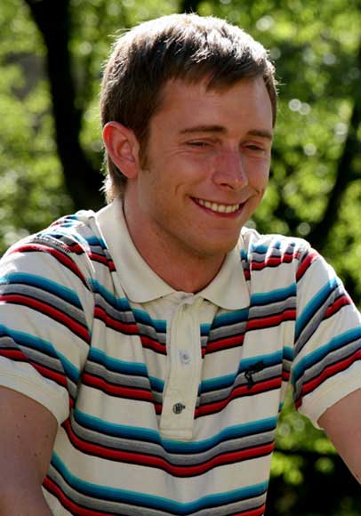 Pablo Rivero No me pidas que te bese porque te besaré